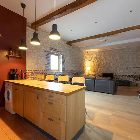 Chez Fifine, En Artois *